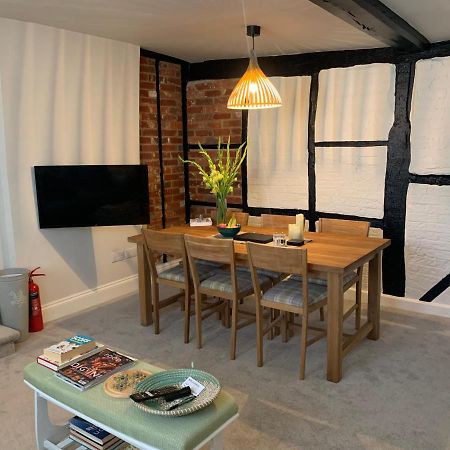 Hideaway Holiday Apartment Salisbury Exteriér fotografie