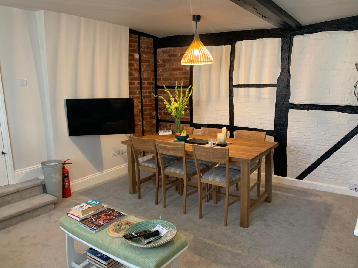 Hideaway Holiday Apartment Salisbury Exteriér fotografie